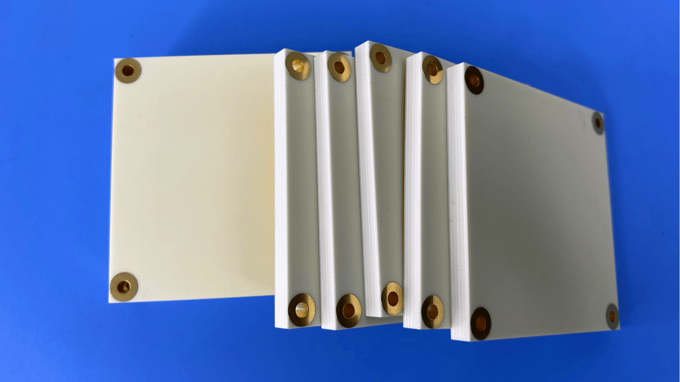 IsoClad 933 Low Loss PCB Material For Stable RF Circuits